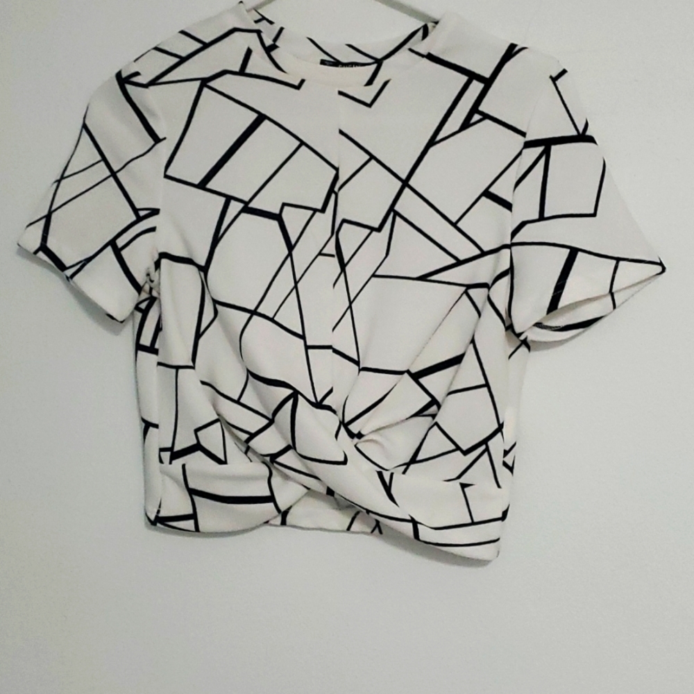 Black and White bodycross top
